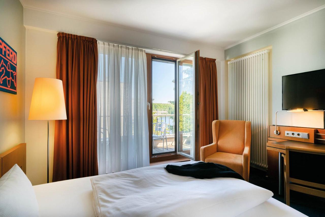 Seminaris Hotel Potsdam Griebnitzsee Exterior photo
