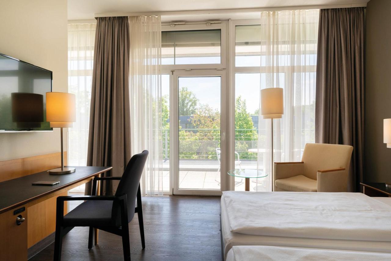 Seminaris Hotel Potsdam Griebnitzsee Exterior photo